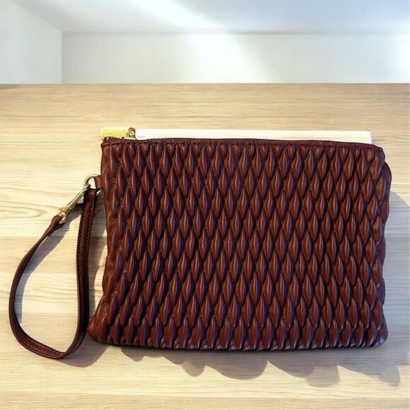 Anne Klein Women's Burgundy Woven Wristlet Clutch Gold Zipper Hardware - Picture 3 of 8
